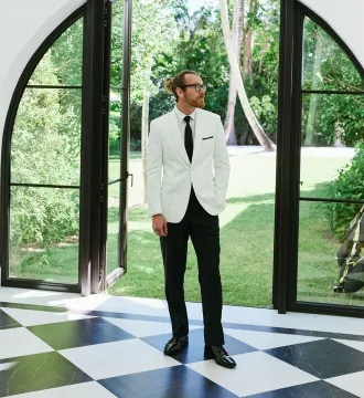 Up to 60% off Sitewide Closeout Event image left